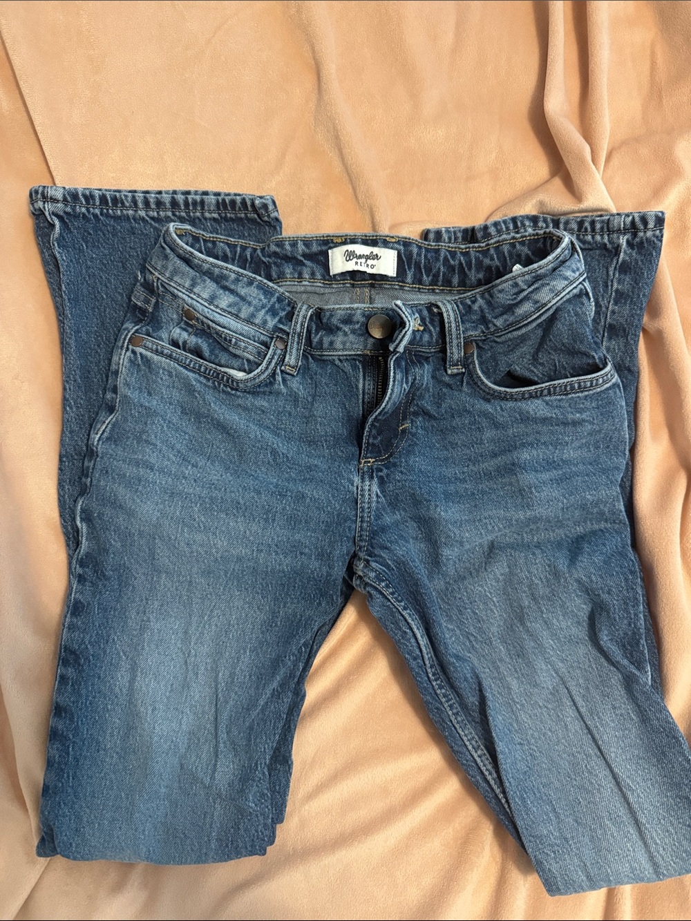 Wrangler Women’s Medium Blue Straight Leg Jeans